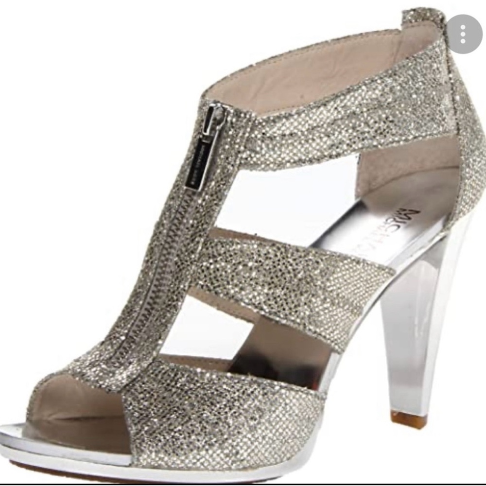 Michael Kors Berkley T-Strap sandals 7.5